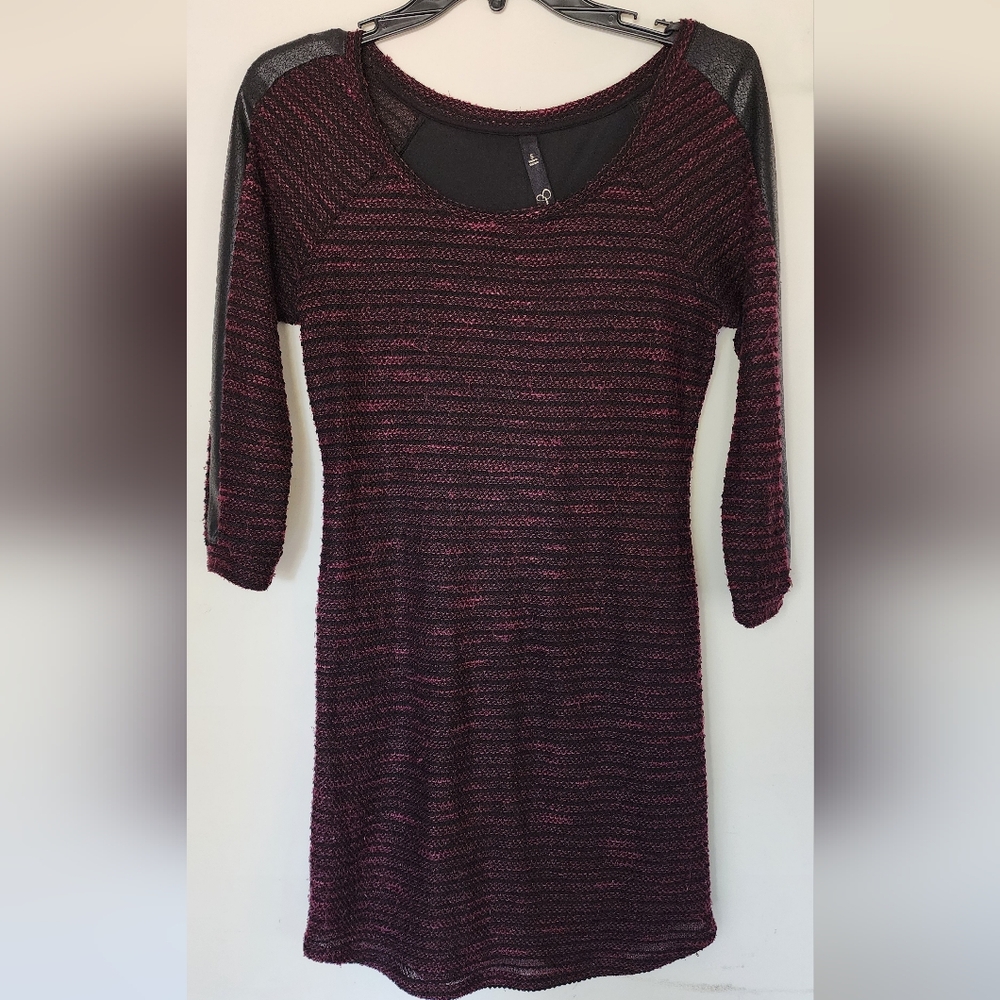 Jessica Simpson Black and Maroon 3/4 Sleeve Dress Size Small